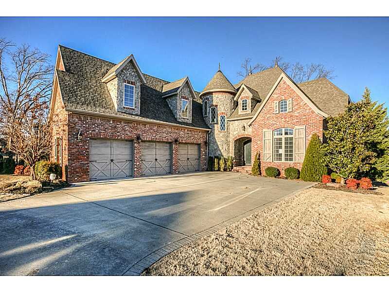 Property Photo: 7011 W Balmoral Drive AR 72758