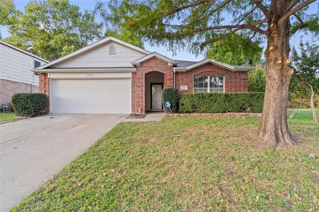 Property Photo: 7135 Radcliff Drive TX 75227
