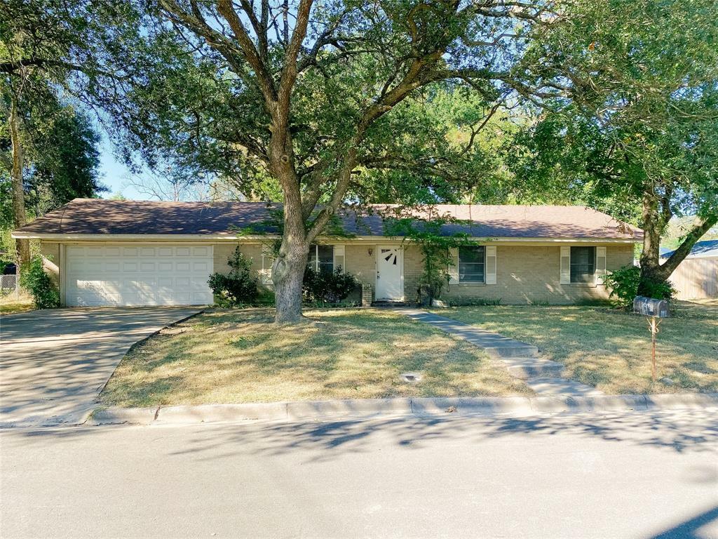 Property Photo:  507 Pampa Street  TX 75482 