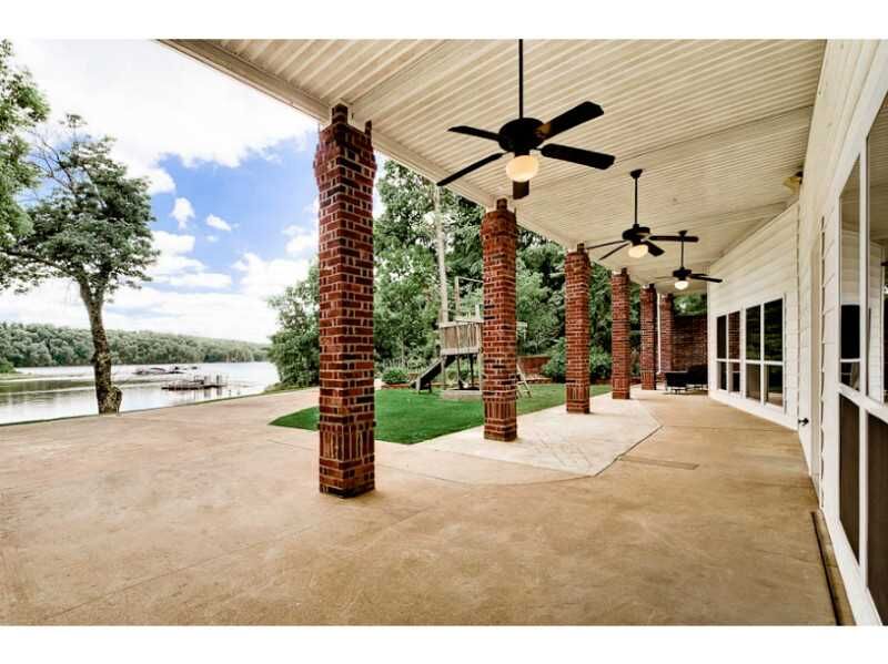 Property Photo: 10592 Ervin McGarrah Road AR 72745