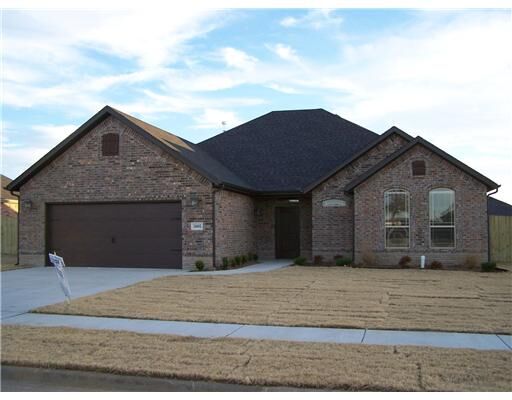 Property Photo: 5005 Tumbleweed Street AR 72704