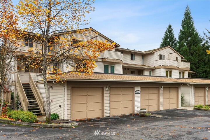 Property Photo:  4707 NW Walgren Drive B-102  WA 98383 