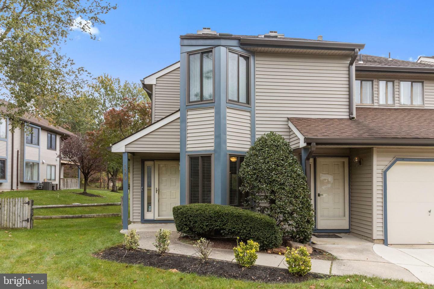 Property Photo: 1309 Chesterwood Court NJ 08053