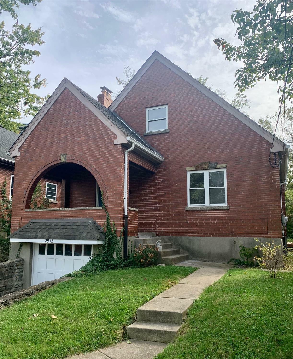 Property Photo: 2943 Lehman Rd OH 45204