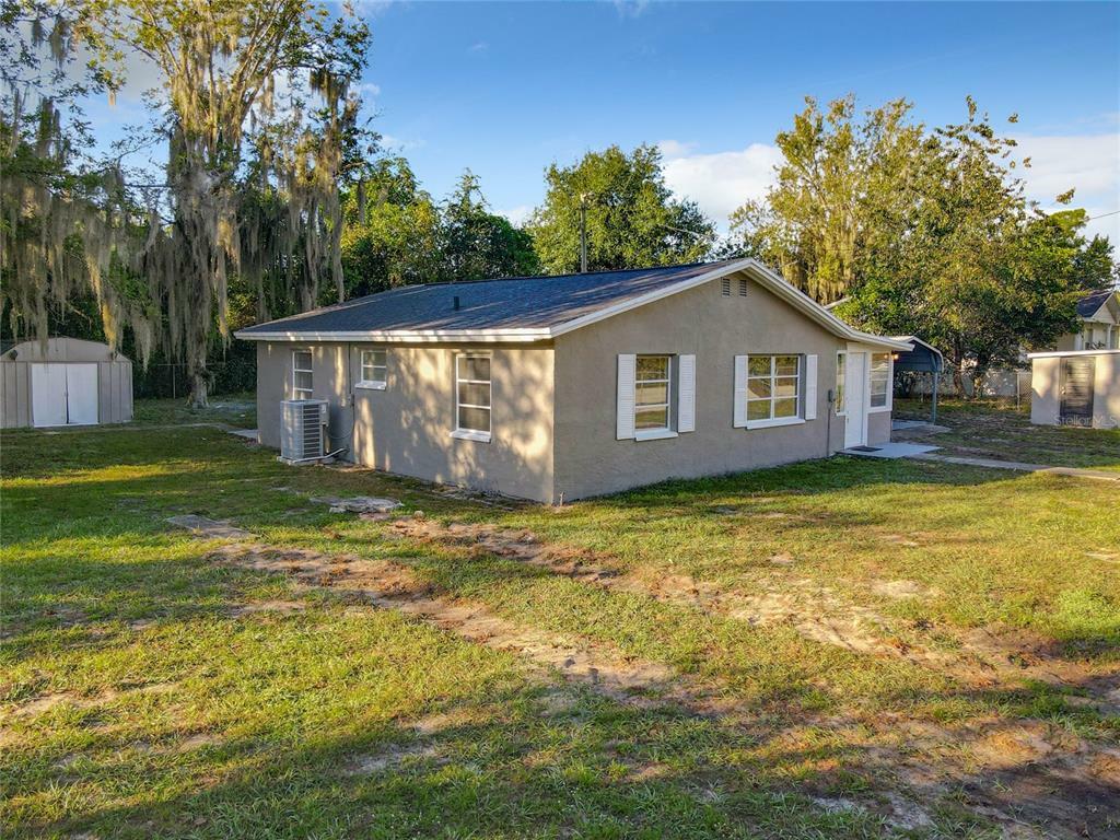 Property Photo:  11802 Fairmont Avenue  FL 34788 