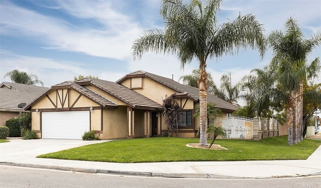 Property Photo:  4696 Velvet Court  CA 92503 