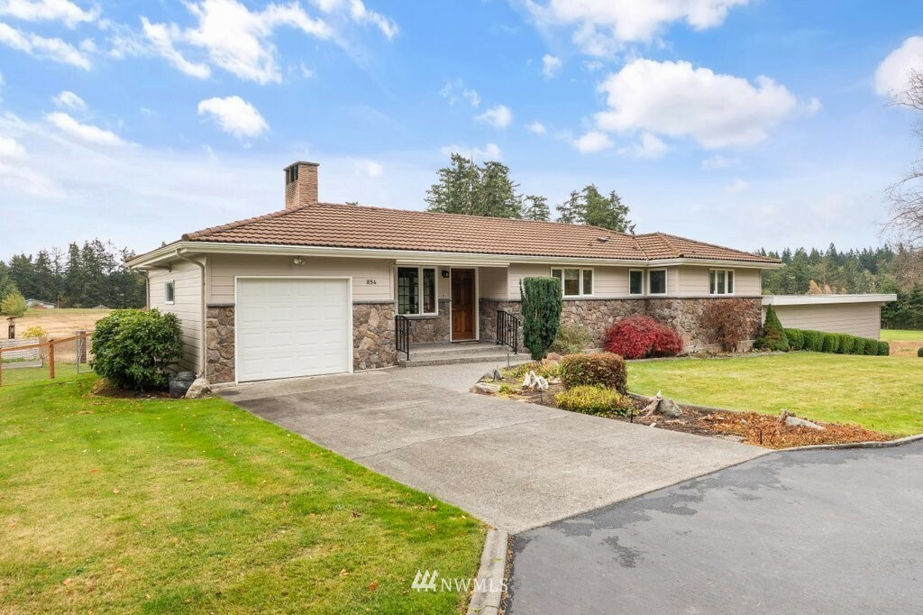 Property Photo:  854 Devries Road  WA 98277 