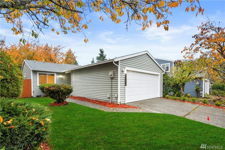 Property Photo:  13318 NE 136th Place  WA 98034 