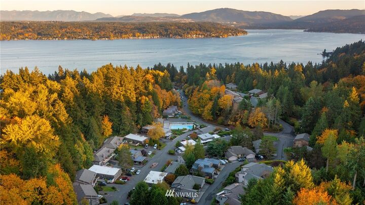 Property Photo: 258 169th Avenue NE WA 98008