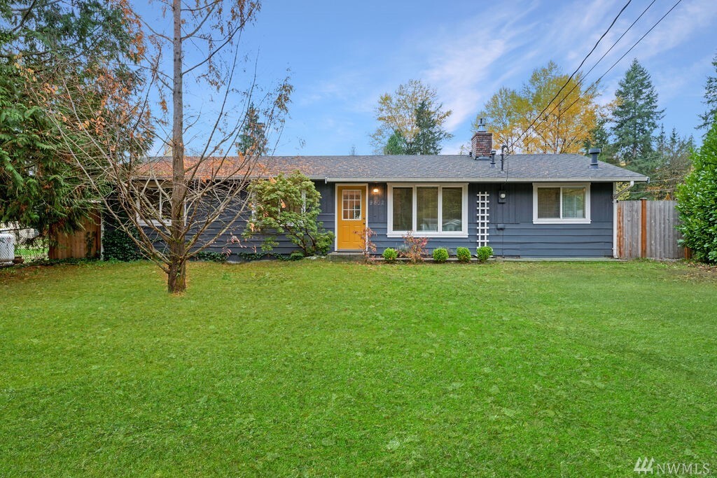 Property Photo: 9402 171st Ave SE WA 98290
