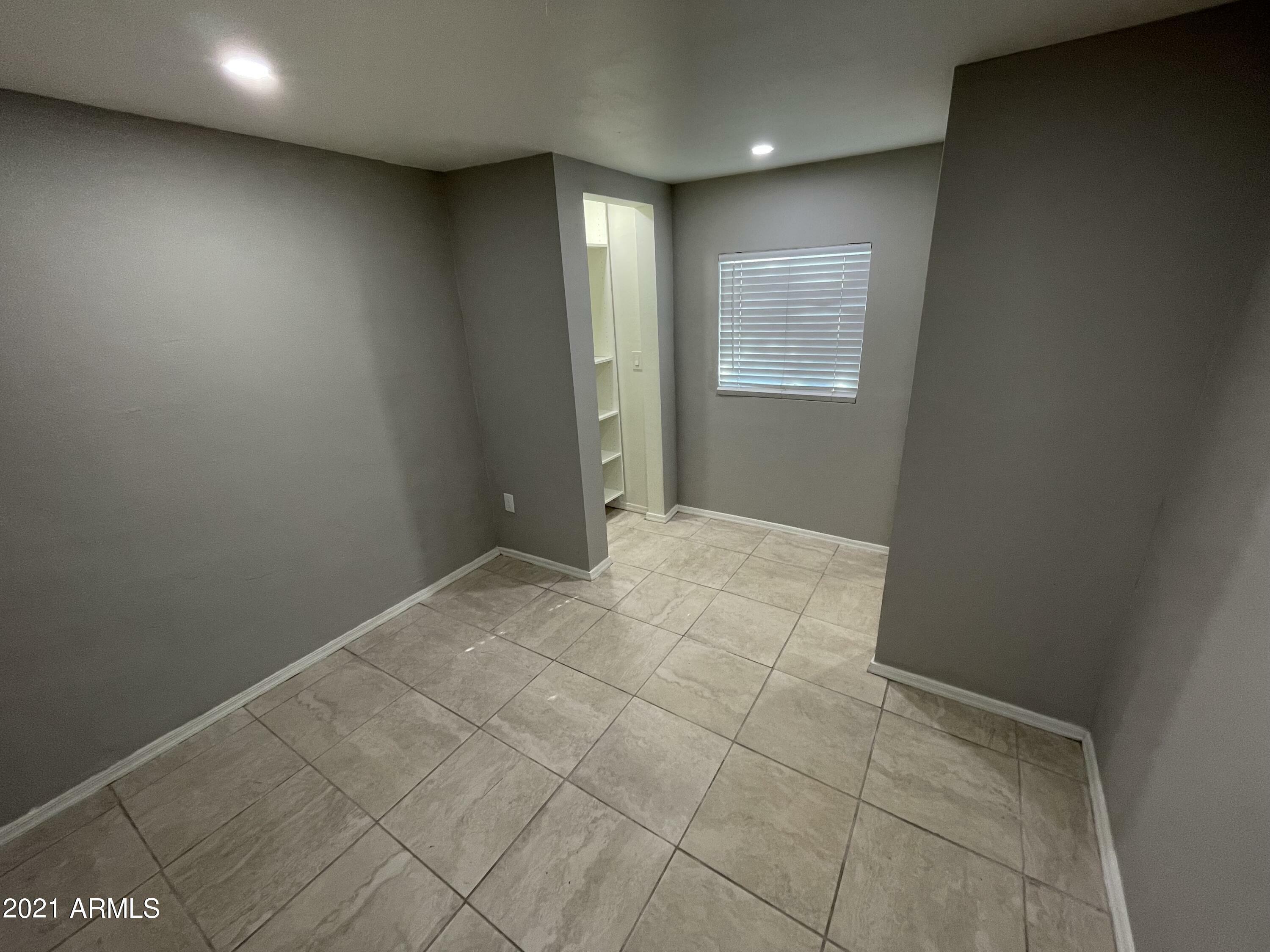 Property Photo:  703 W 1st Place  AZ 85201 