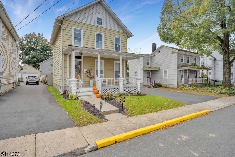 Property Photo:  15 E Stewart St  NJ 07882 