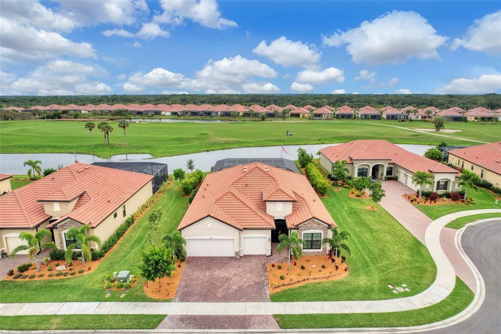 Property Photo: 10709 Tarflower Drive FL 34293