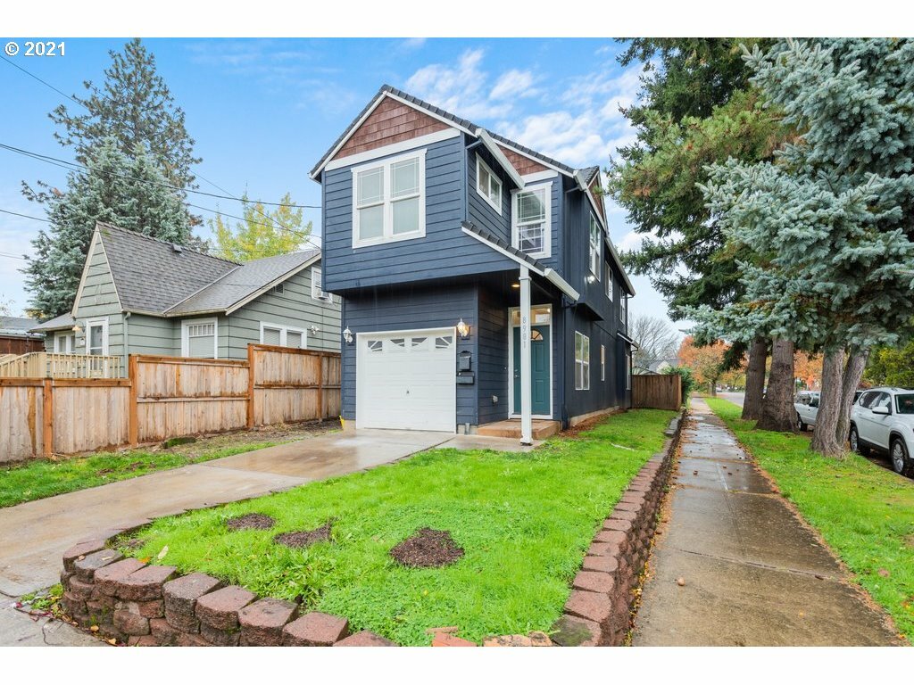 Property Photo: 8981 N Haven Ave OR 97203