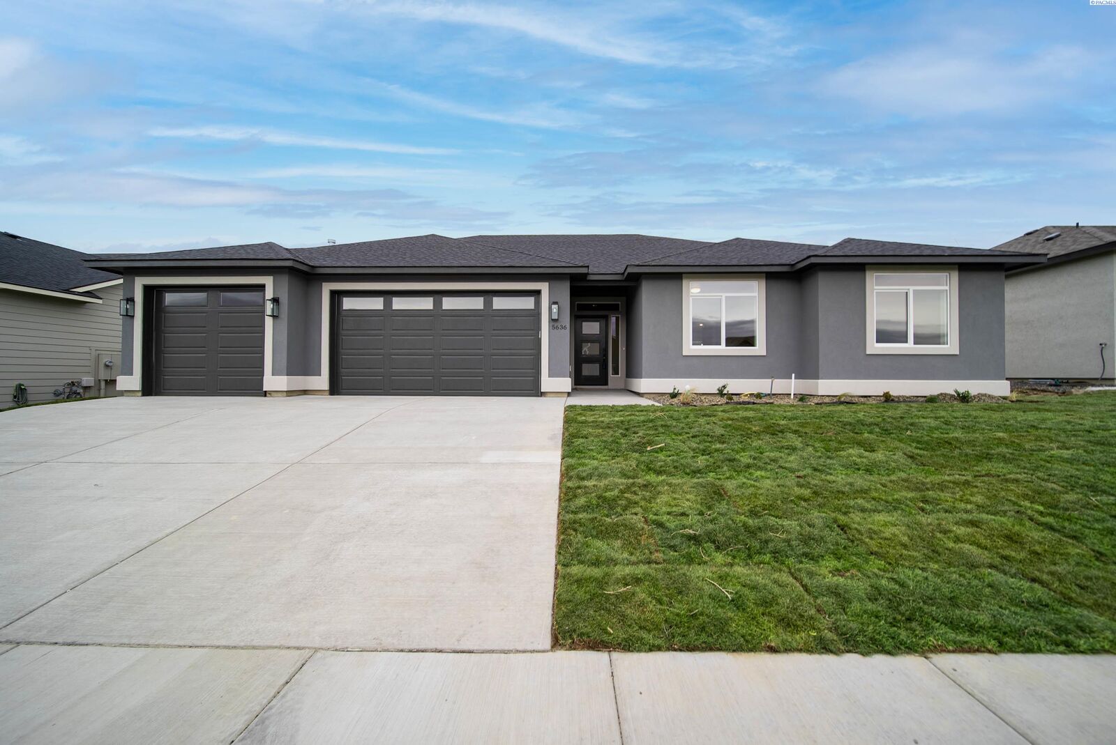 Property Photo:  5636 W 31st Ave  WA 99338 