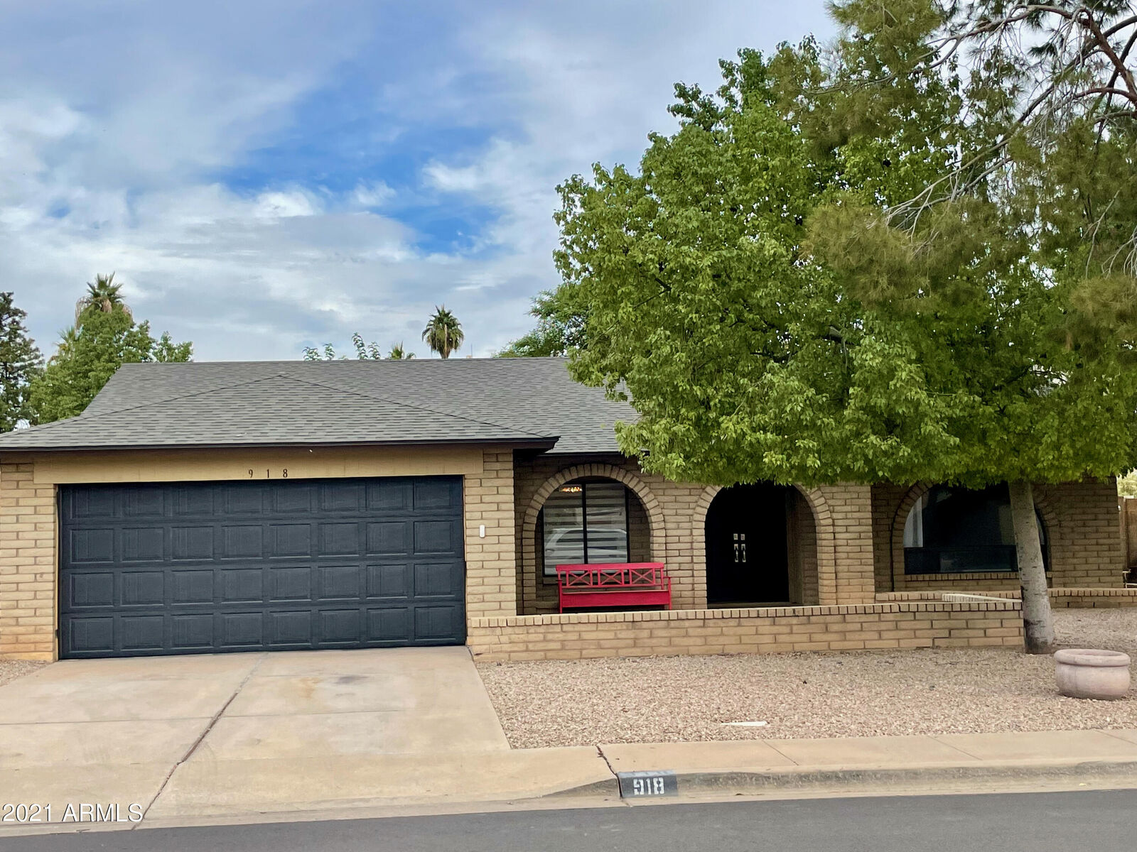 Property Photo: 918 W Pampa Avenue AZ 85210
