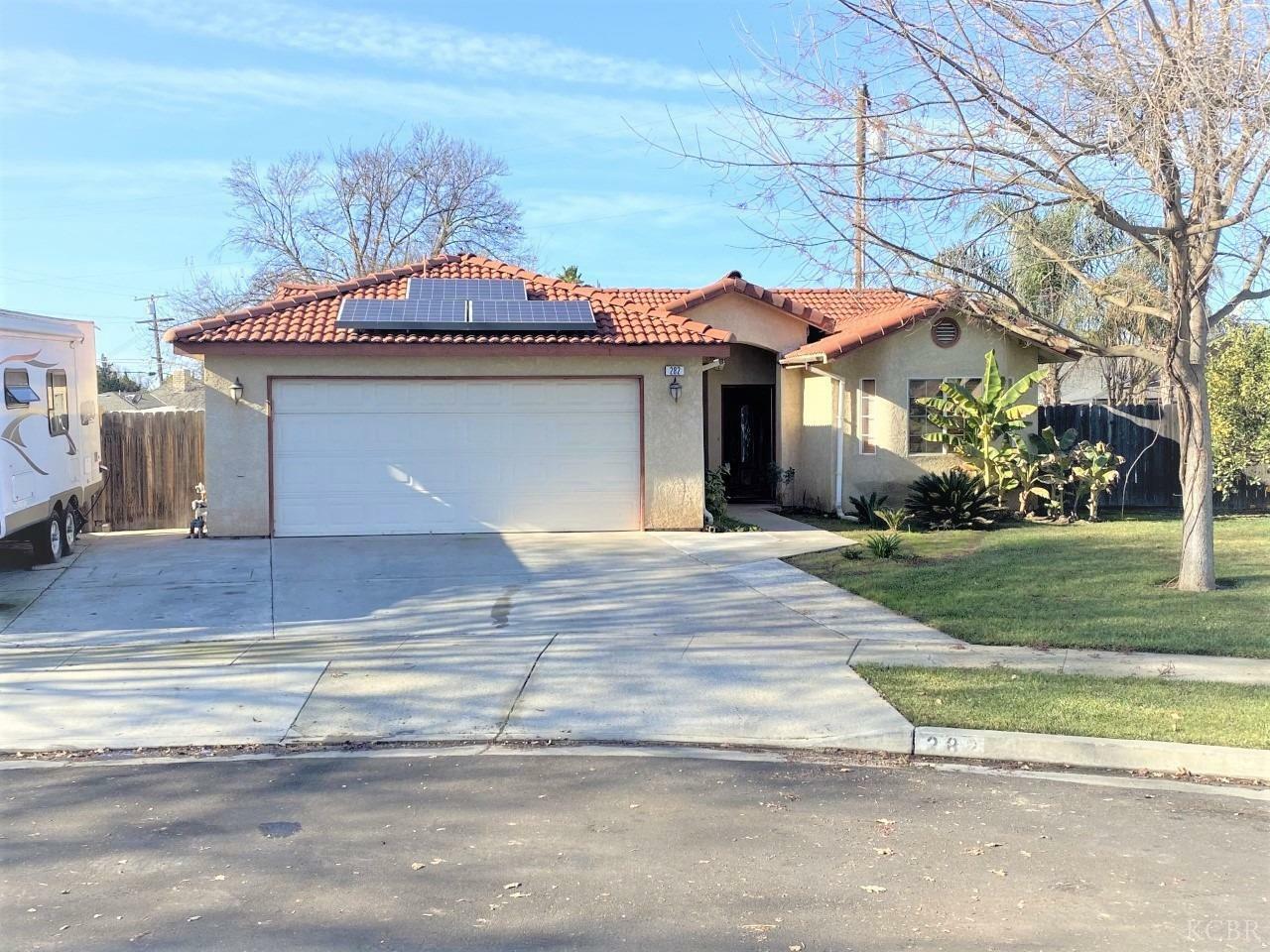 Property Photo:  282 E Richardson Way  CA 93230 