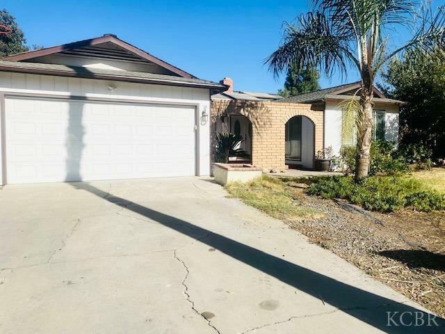 14 S Olive Street  Lemoore CA 93245 photo