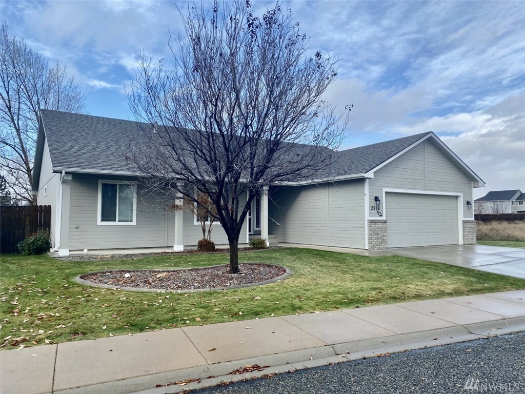 2309 N Cobblefield St.  Ellensburg WA 98926 photo