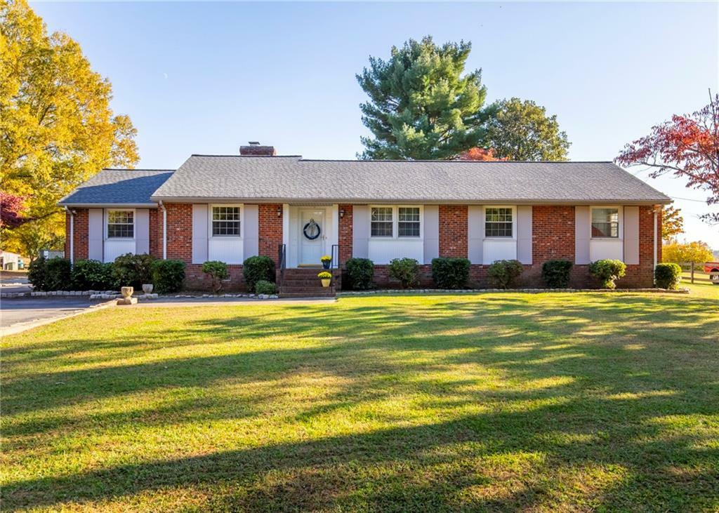 Property Photo:  8331 Elwin Drive  VA 23111 