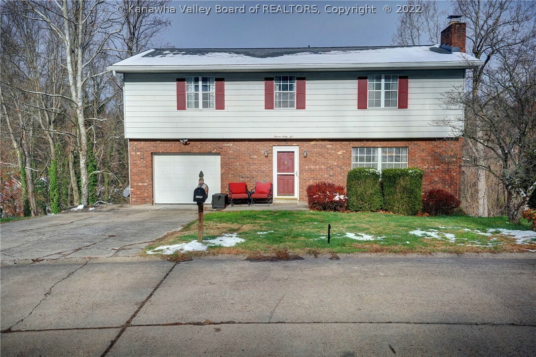 Property Photo: 1165 Emerald Road WV 25314