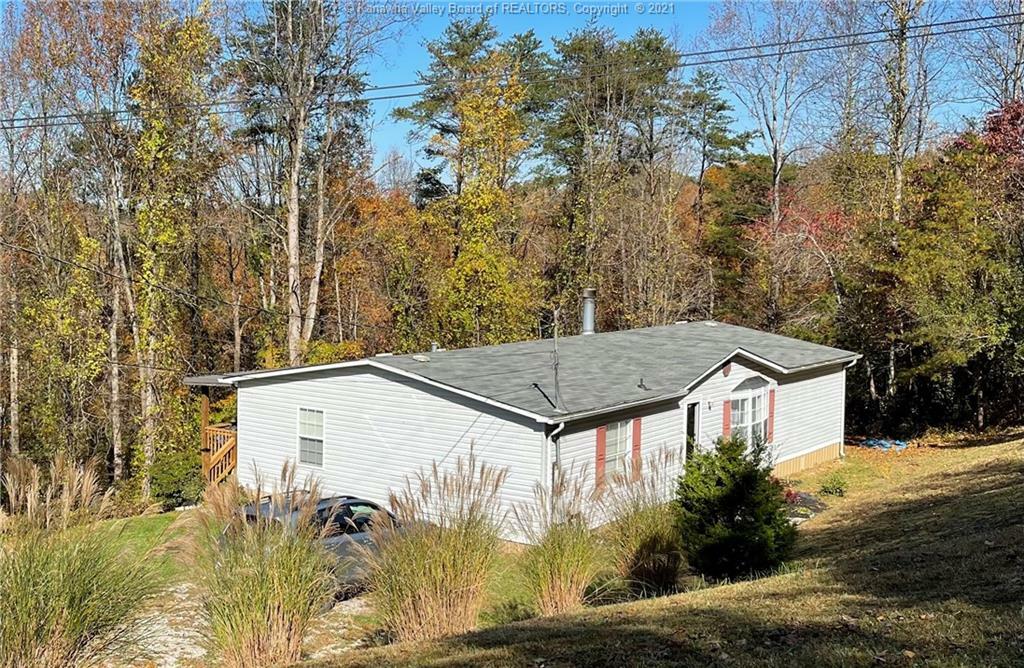 Property Photo:  1699 Heavenly Drive  WV 25309 