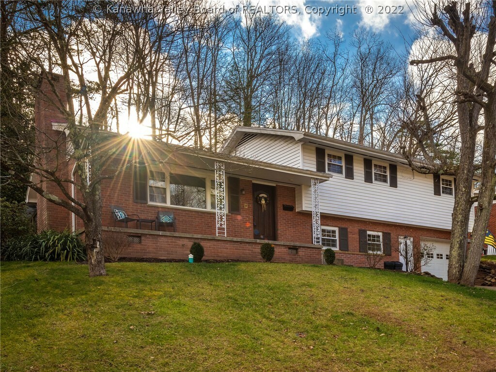 Property Photo: 1308 Village Drive WV 25309