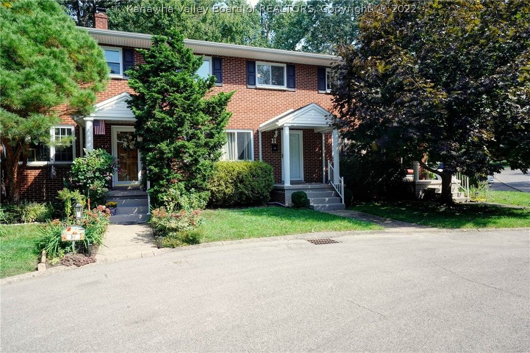 Property Photo:  11 Vest Place  WV 25314 