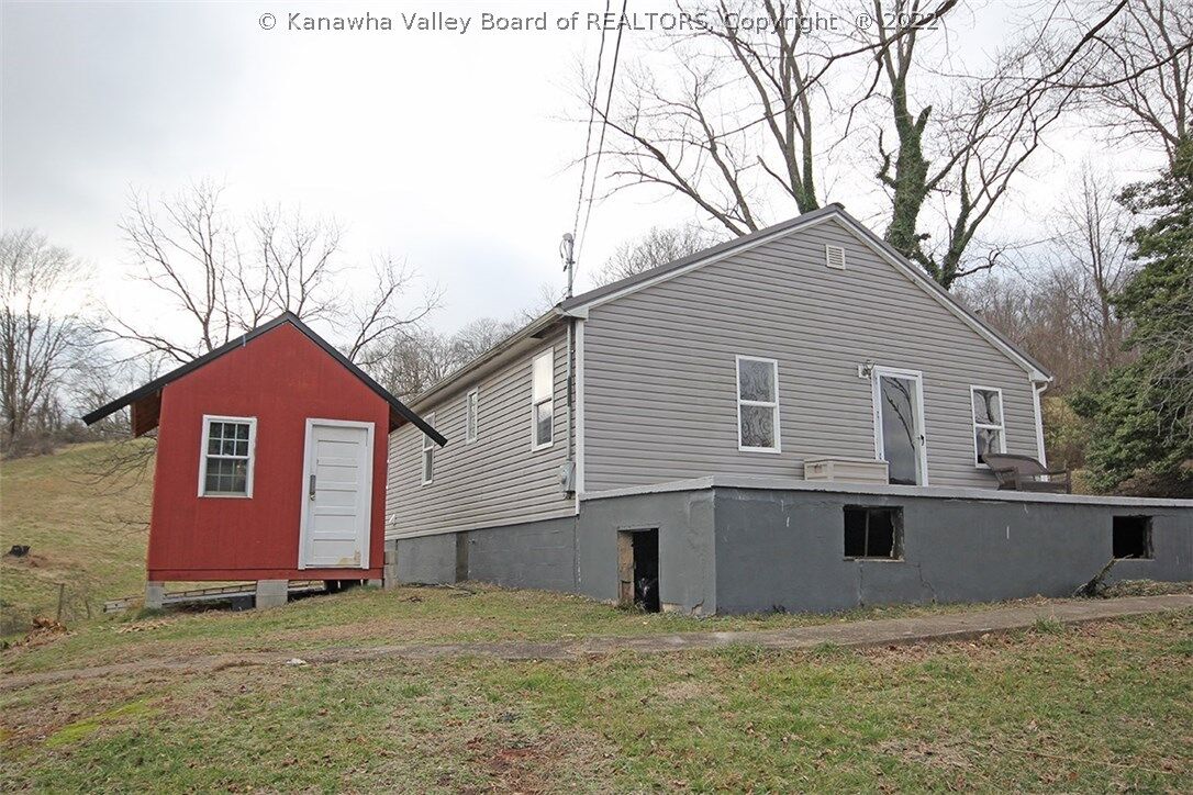 Property Photo: 4439 Liberty Lane WV 25313
