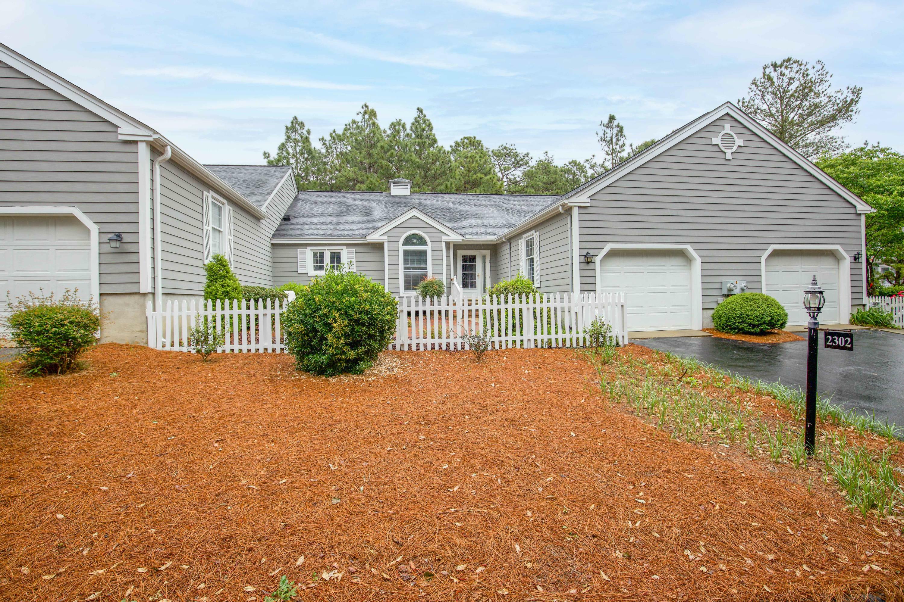 Property Photo: 2302 Wentworth Circle NC 28374