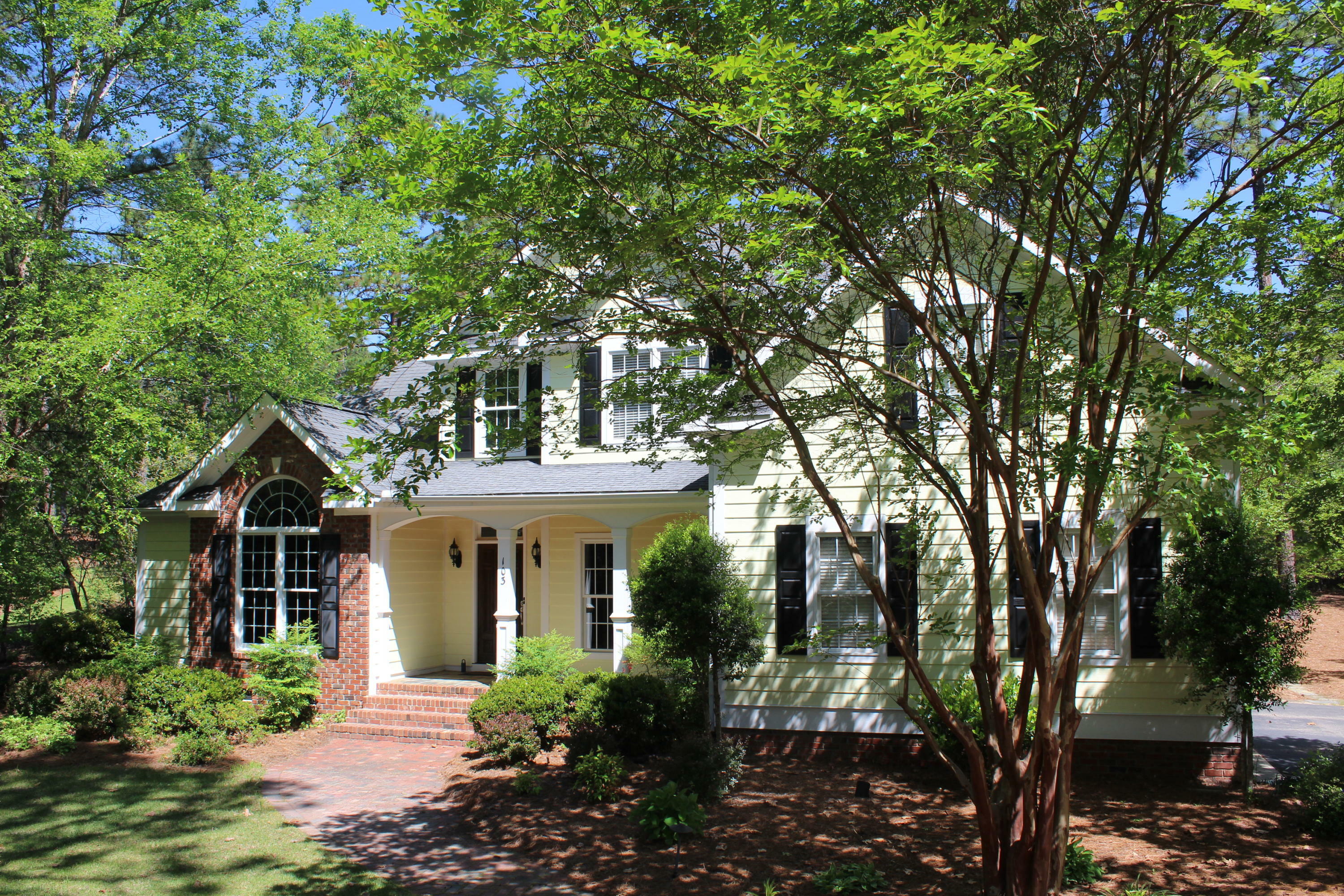 Property Photo: 103 Greystones Court NC 28374
