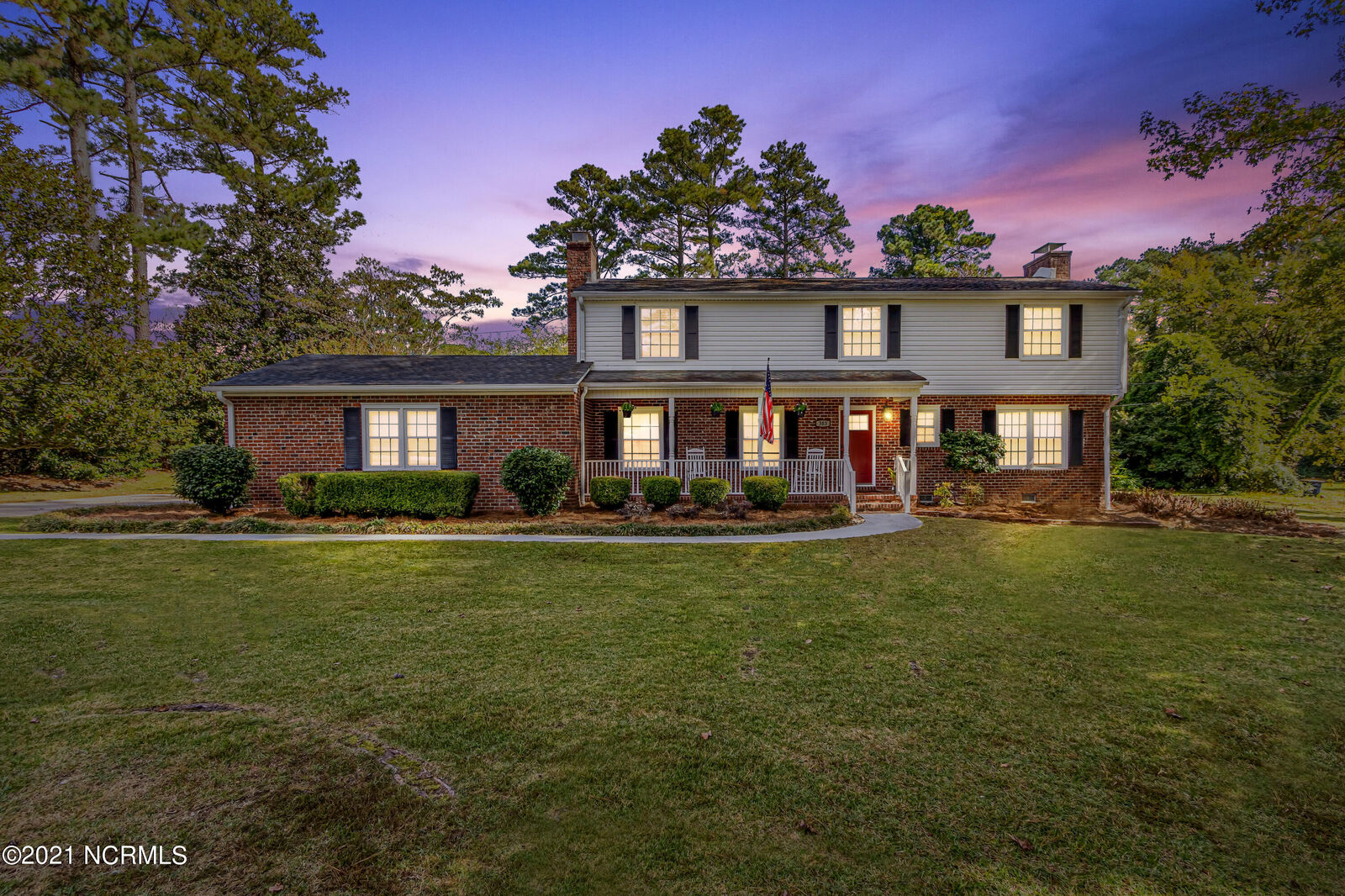Property Photo:  303 Country Club Drive  NC 28546 