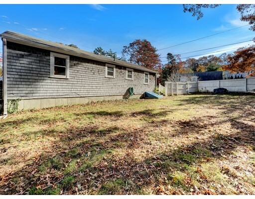 Property Photo:  1031 State Rd  MA 02360 