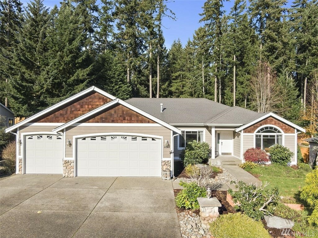 Property Photo:  11812 12th Av Ct NW  WA 98332 