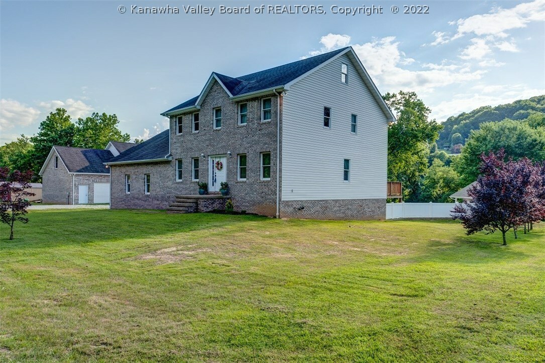 Property Photo: 2022 Waters Edge Drive WV 25071