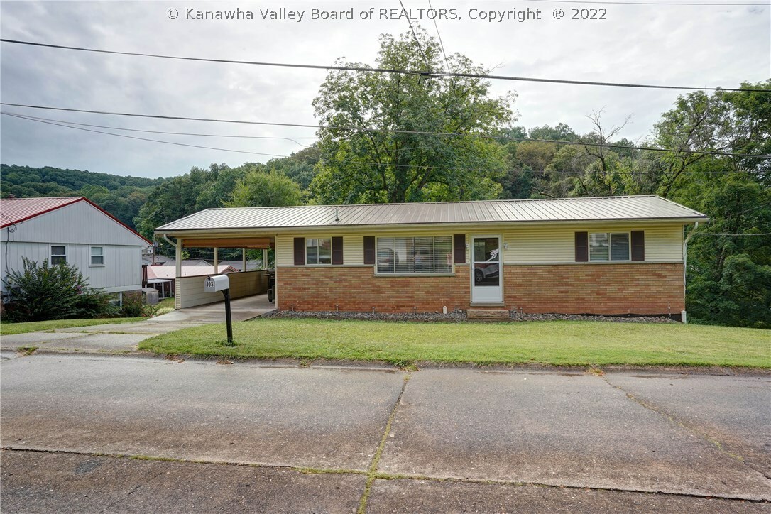 Property Photo: 108 Fairview Drive WV 25143