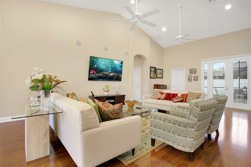 Property Photo: 3325 Herringridge Drive FL 32812