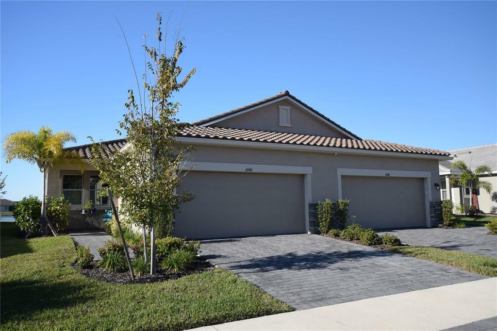 Property Photo:  11590 Alessandro Lane  FL 34293 