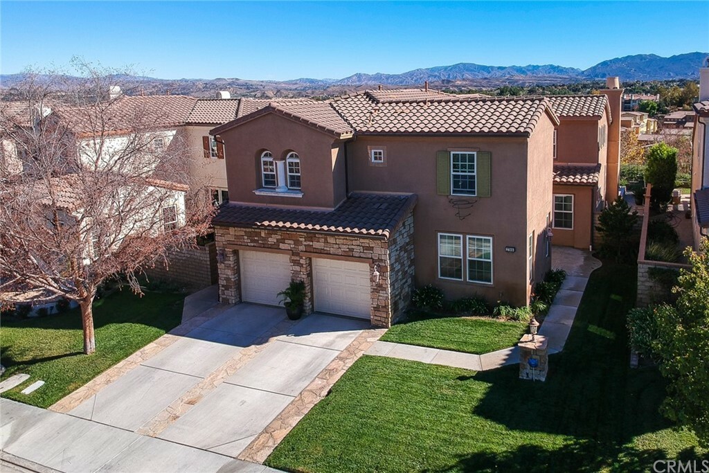 Property Photo:  27066 Maple Tree Court  CA 91381 