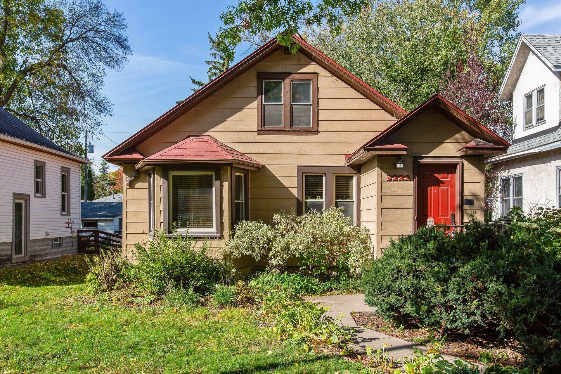 Property Photo:  3222 Polk Street NE  MN 55418 