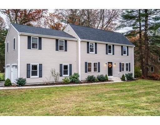 Property Photo:  7 Puddingstone Ln  MA 01756 