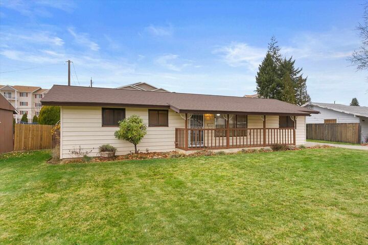 7215 N Colton St  Spokane WA 99208 photo