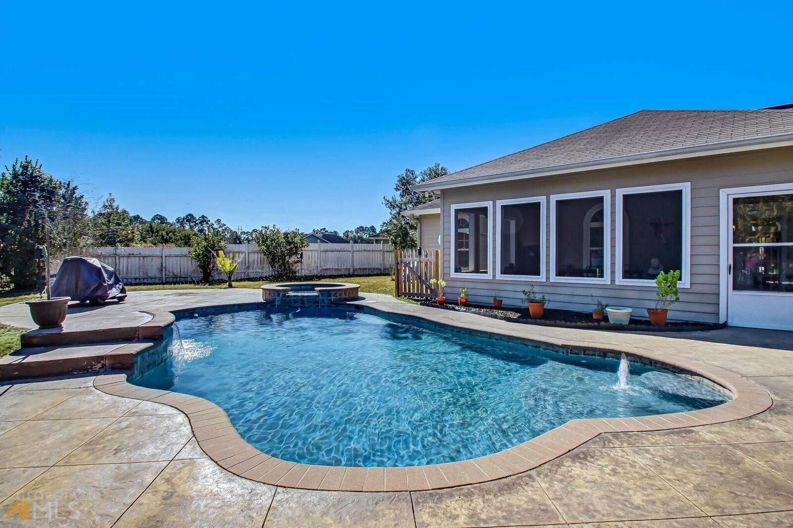 Property Photo: 110 Cottonwood Grove GA 31548