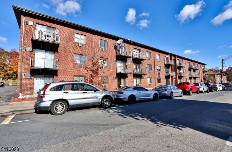 Property Photo:  550 Central Ave 34  NJ 07029 