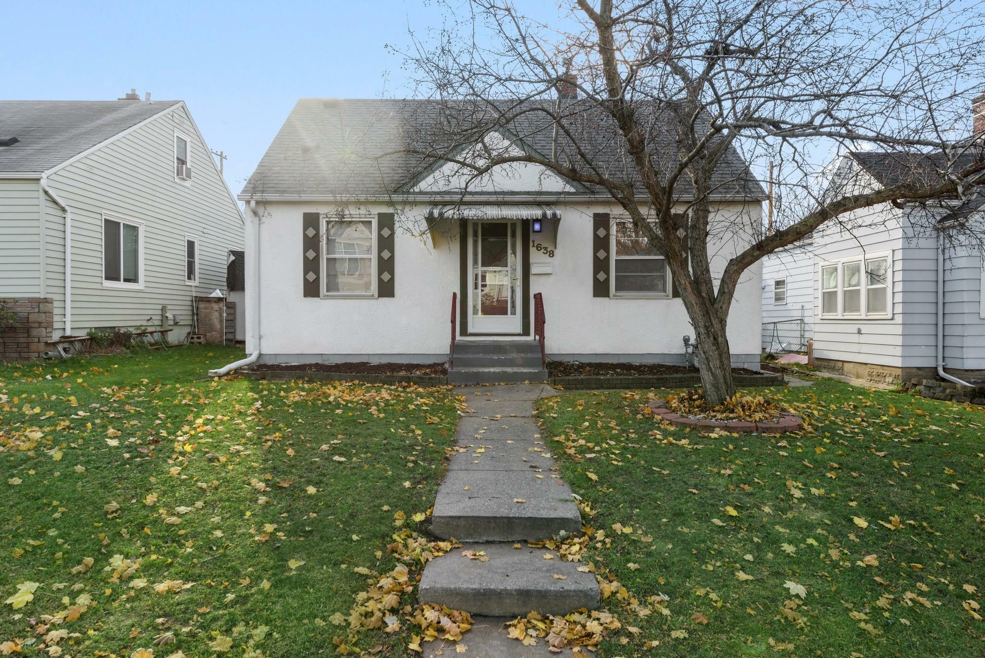 Property Photo: 1638 Beech Street MN 55106