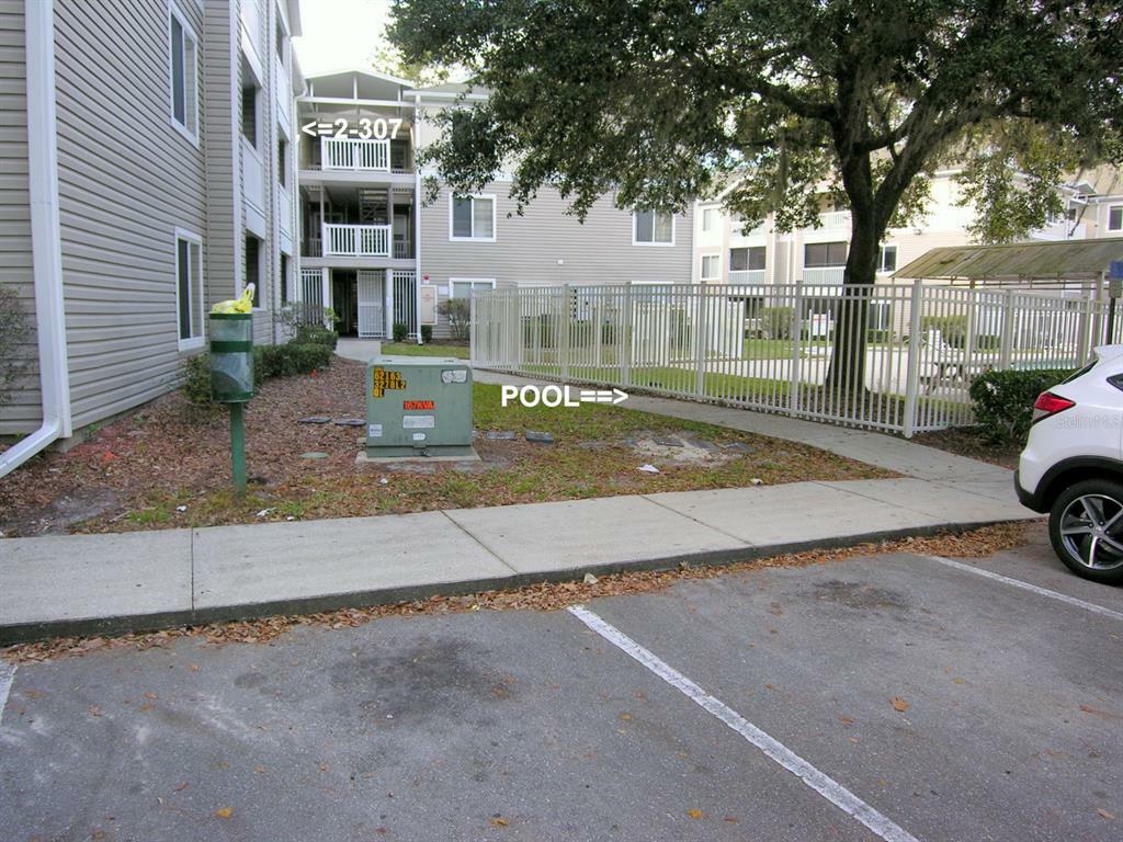 Property Photo:  4000 SW 23rd Street 2-307  FL 32608 