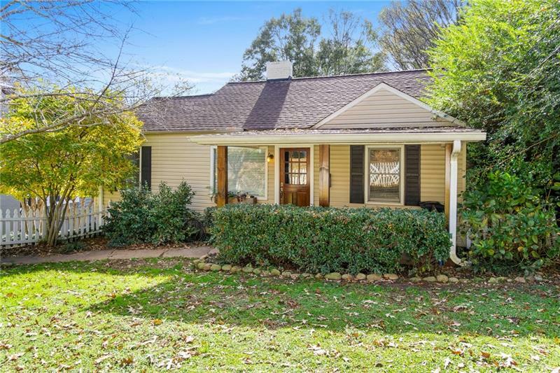 Property Photo: 318 Frasier Street SE GA 30060