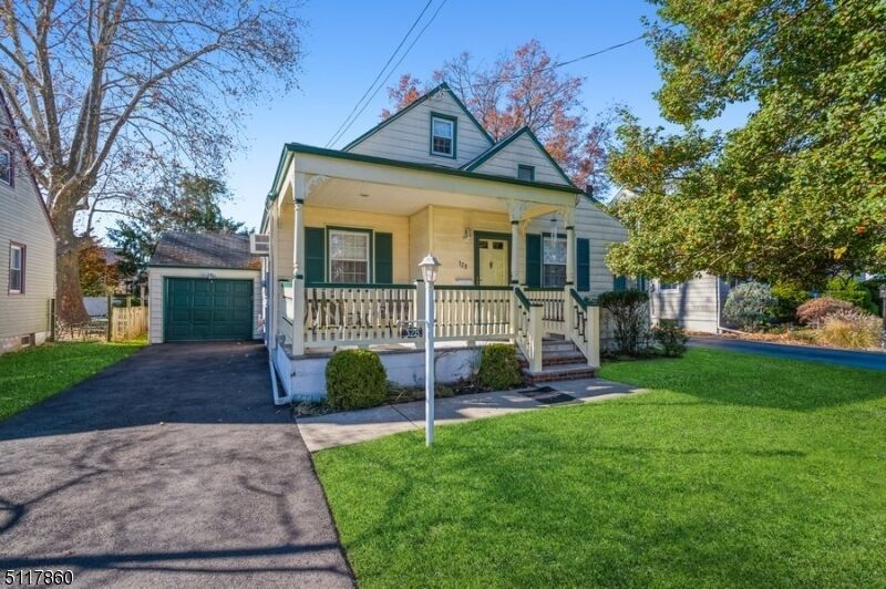Property Photo:  328 Norwood Ave  NJ 07080 