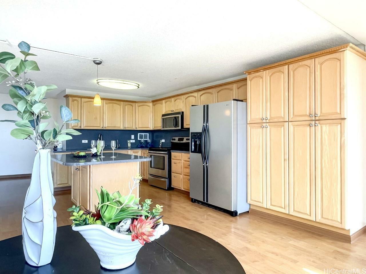 Property Photo:  4300 Waialae Avenue B701  HI 96816 