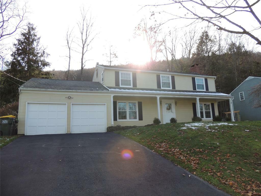 2316 Hemlock Lane  Vestal NY 13850 photo